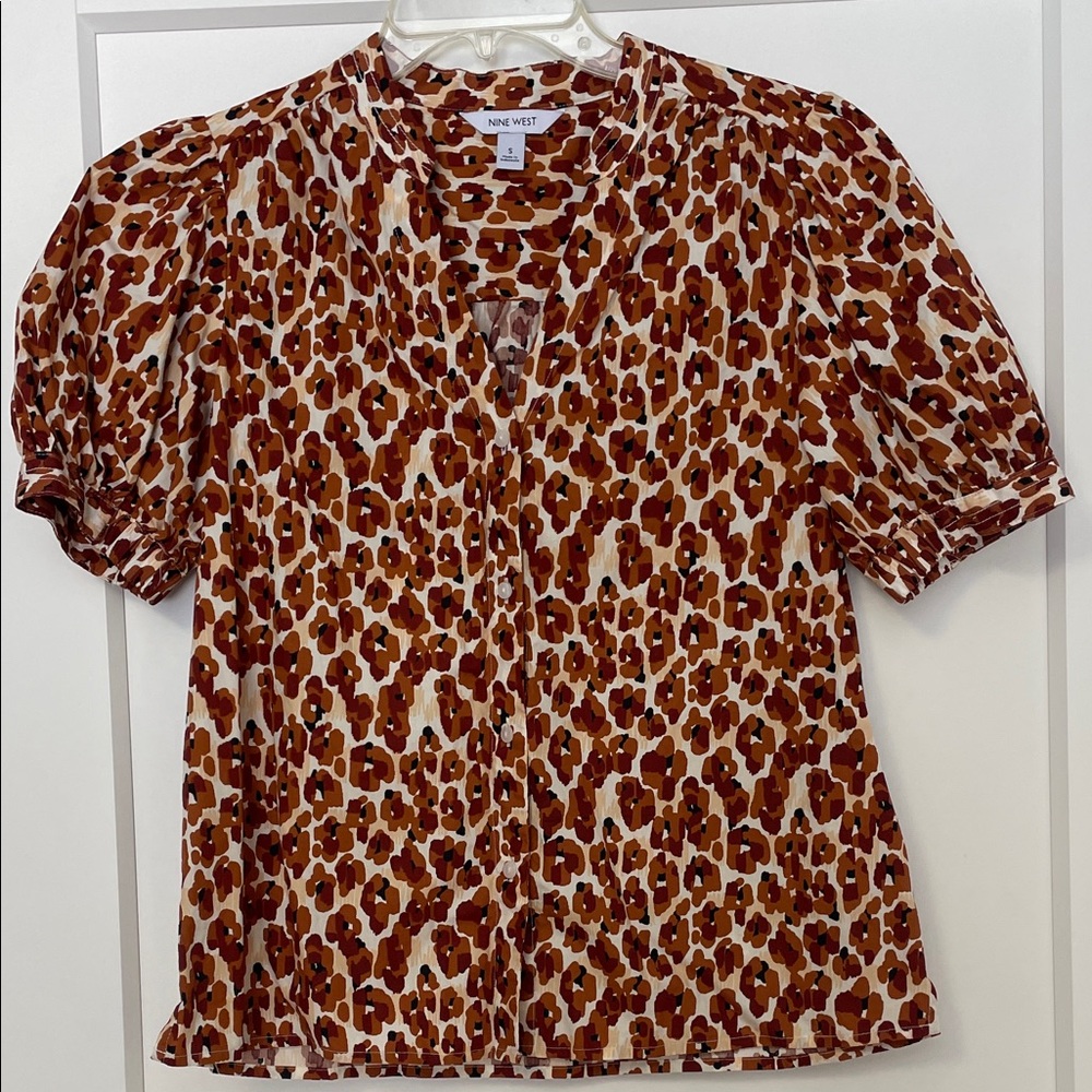 Nine West women’s size small button up